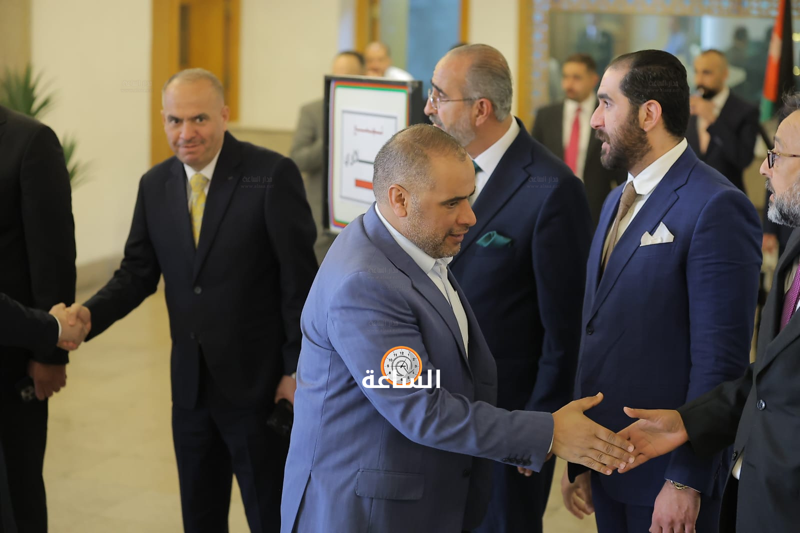 Madar Al-Saa Images 0.8652736296602371