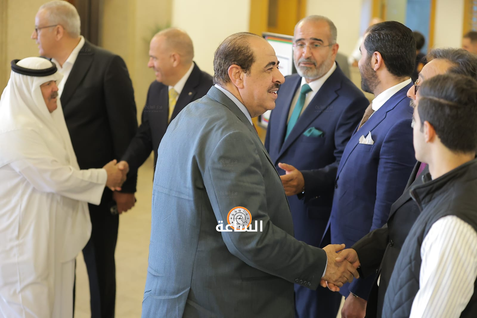 Madar Al-Saa Images 0.445909903818155