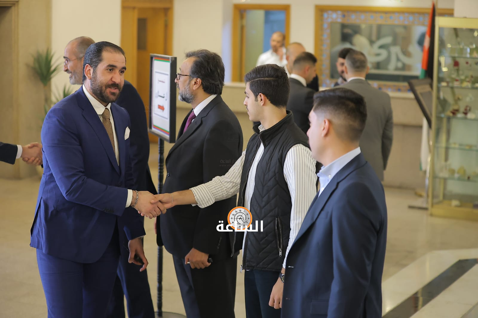 Madar Al-Saa Images 0.47045433984170293