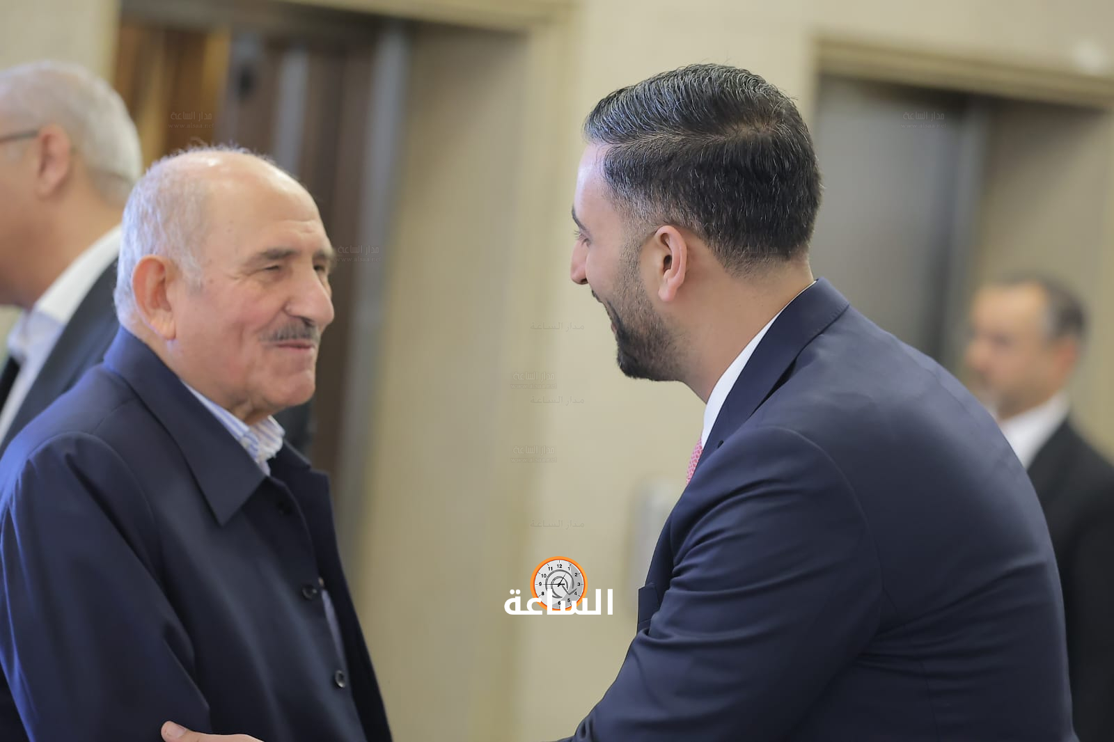 Madar Al-Saa Images 0.015605793168719129