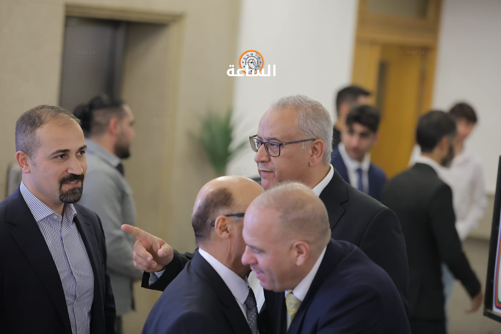 Madar Al-Saa Images 0.1947085600682893