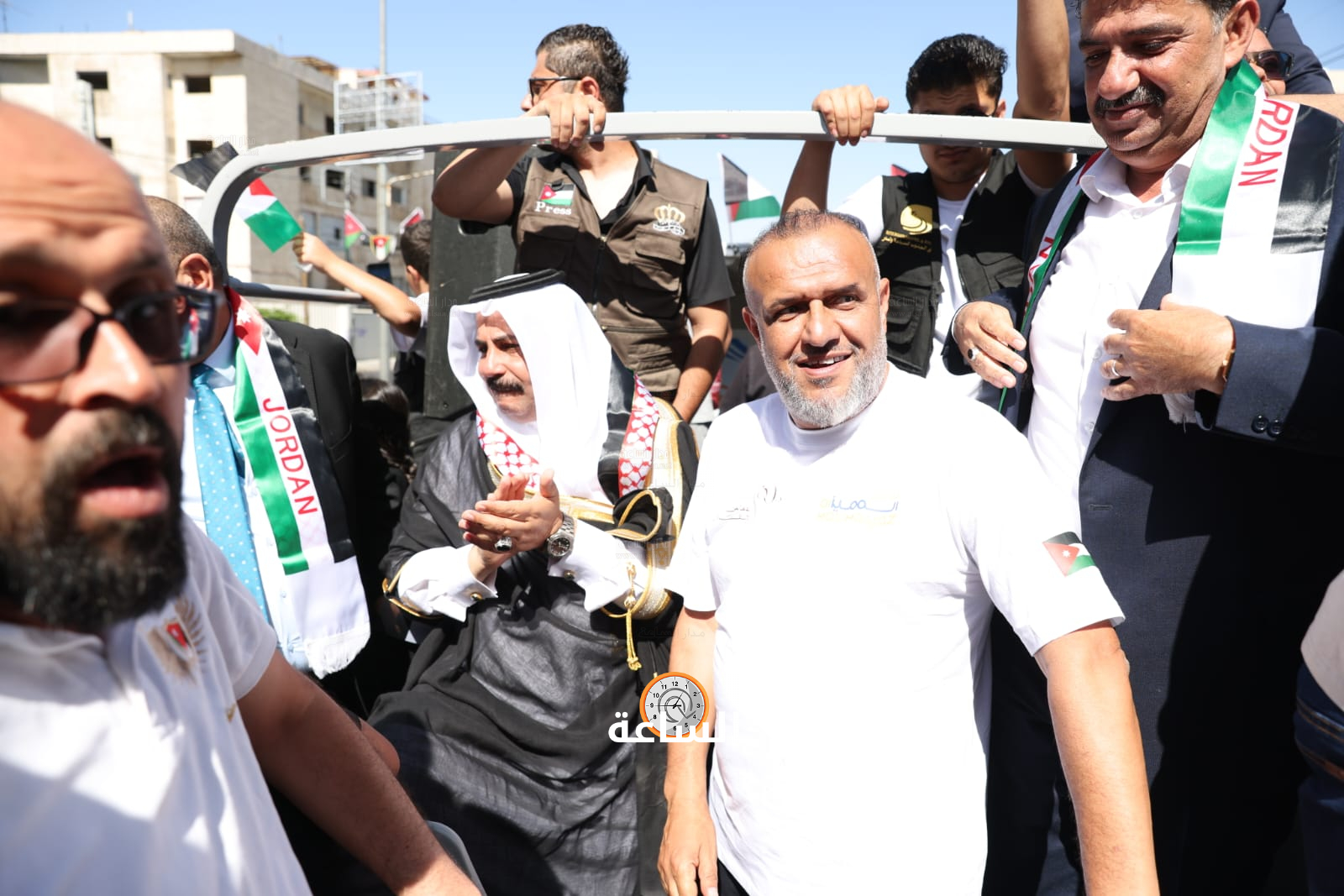 Madar Al-Saa Images 0.5767375128483276