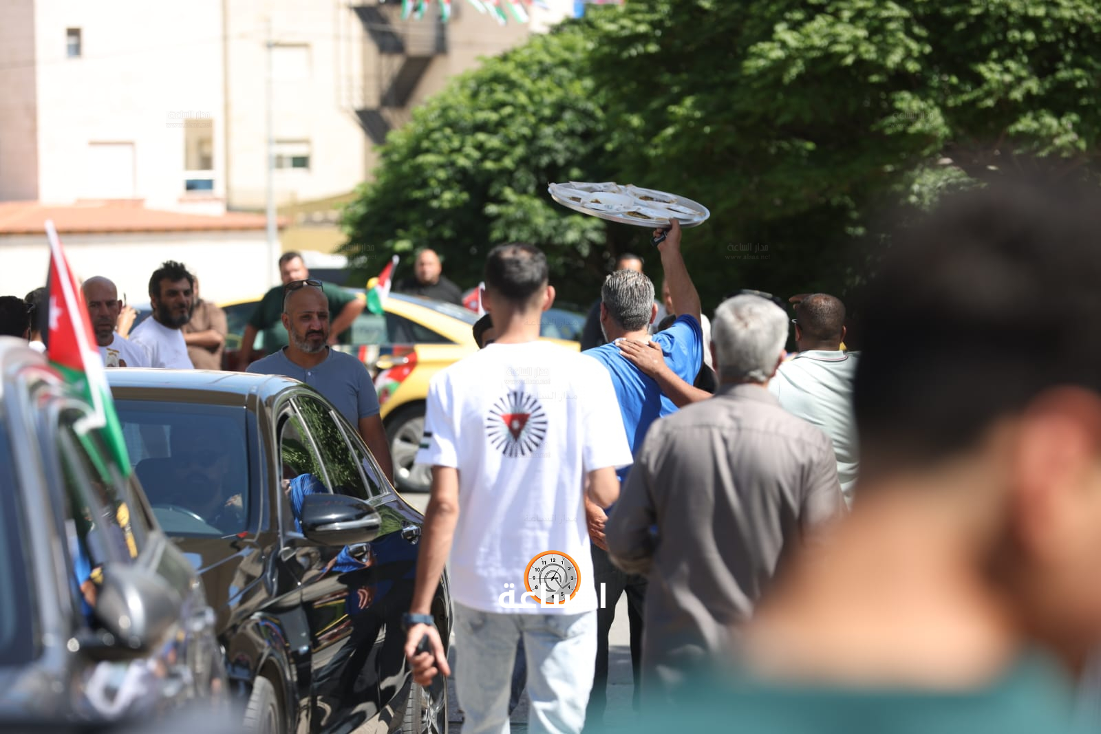 Madar Al-Saa Images 0.744395960024416
