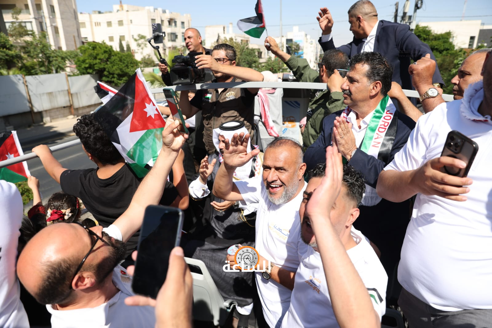 Madar Al-Saa Images 0.46851268630371223
