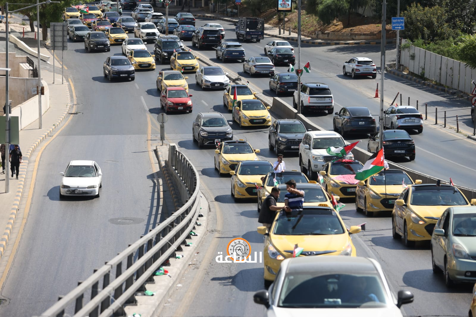 Madar Al-Saa Images 0.8986148789898825