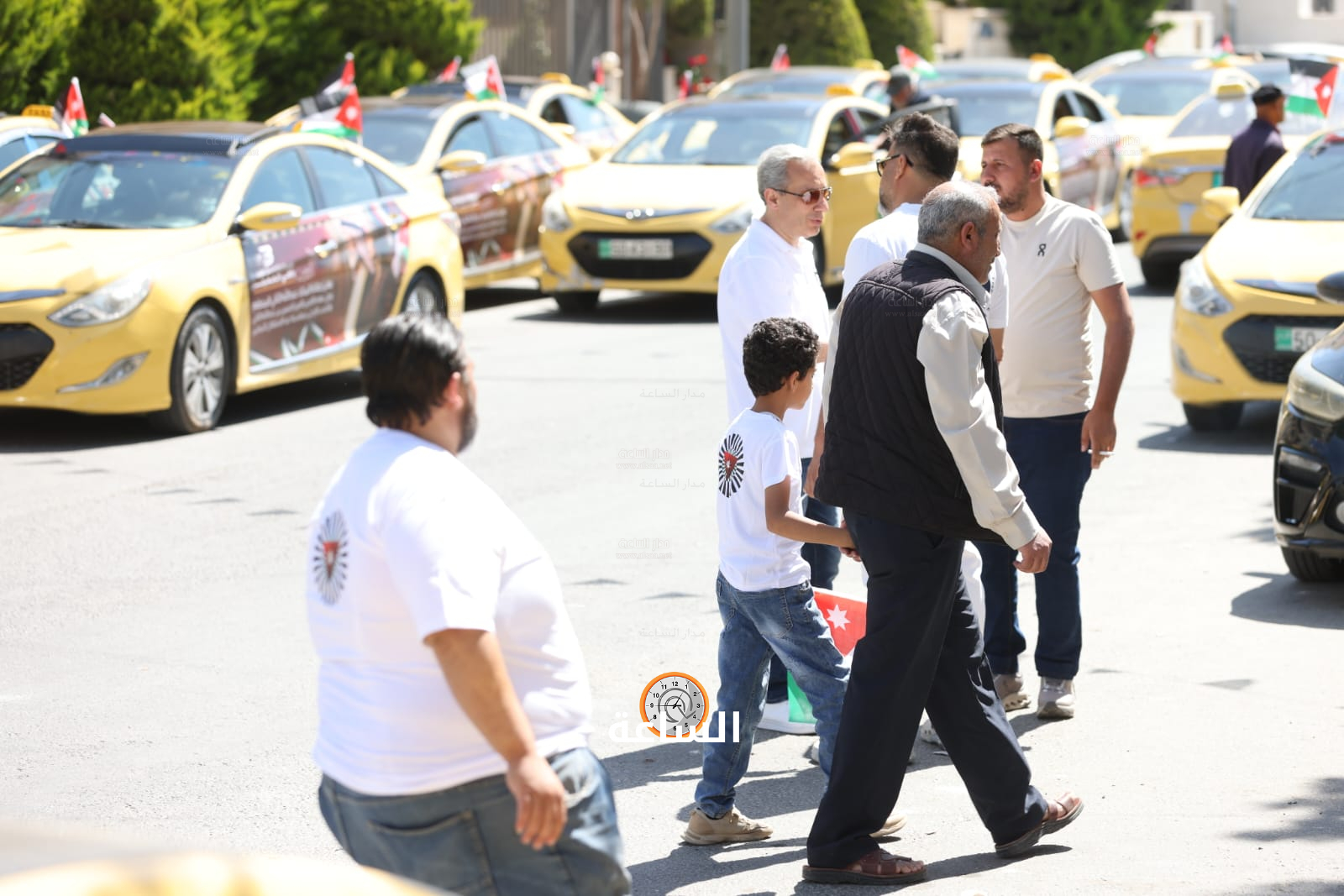 Madar Al-Saa Images 0.45305553631140405