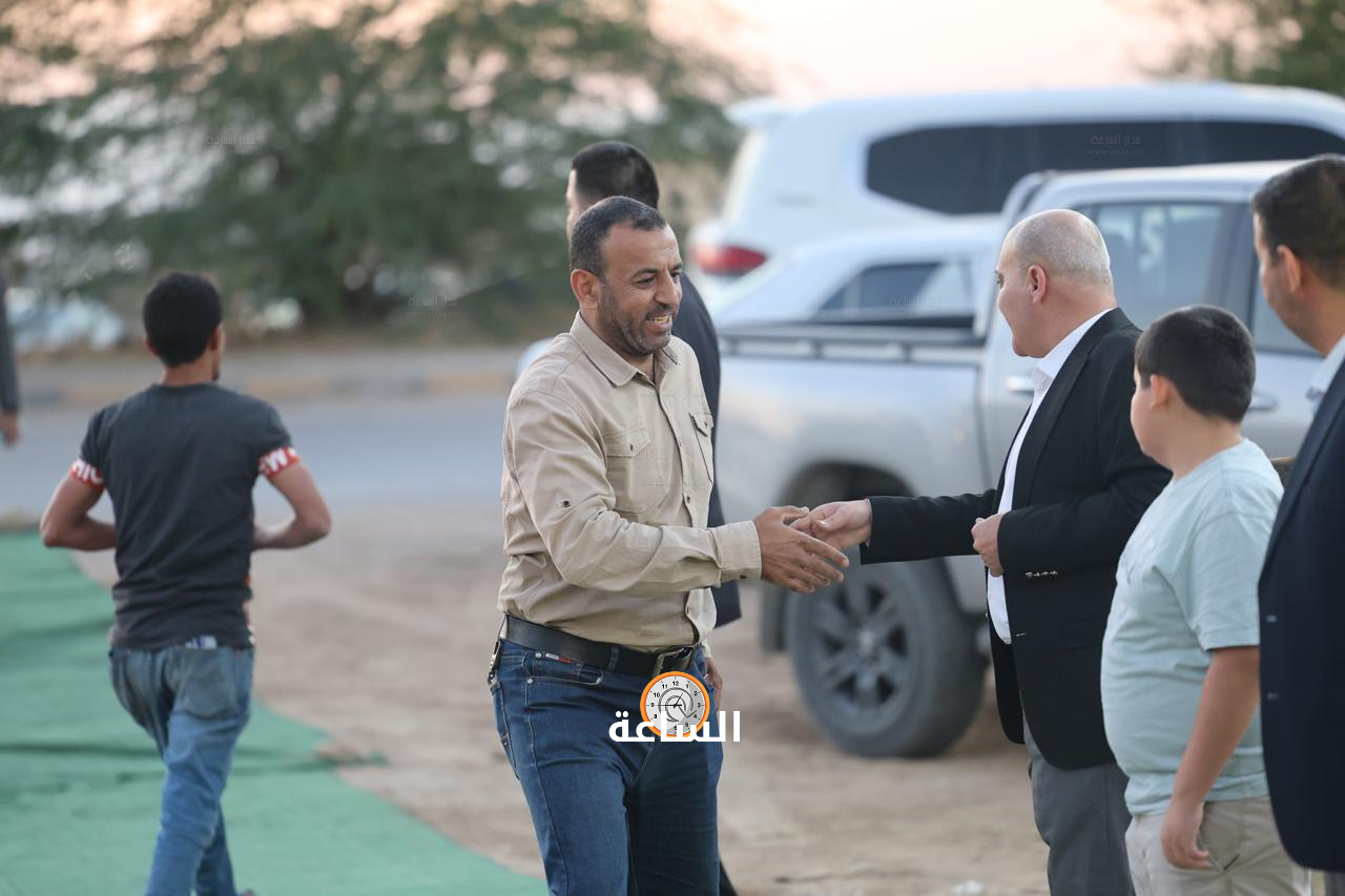 Madar Al-Saa Images 0.3783331690412244