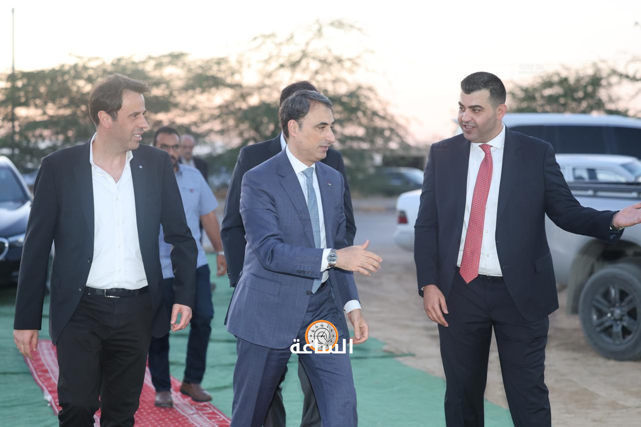 Madar Al-Saa Images 0.79366240576868
