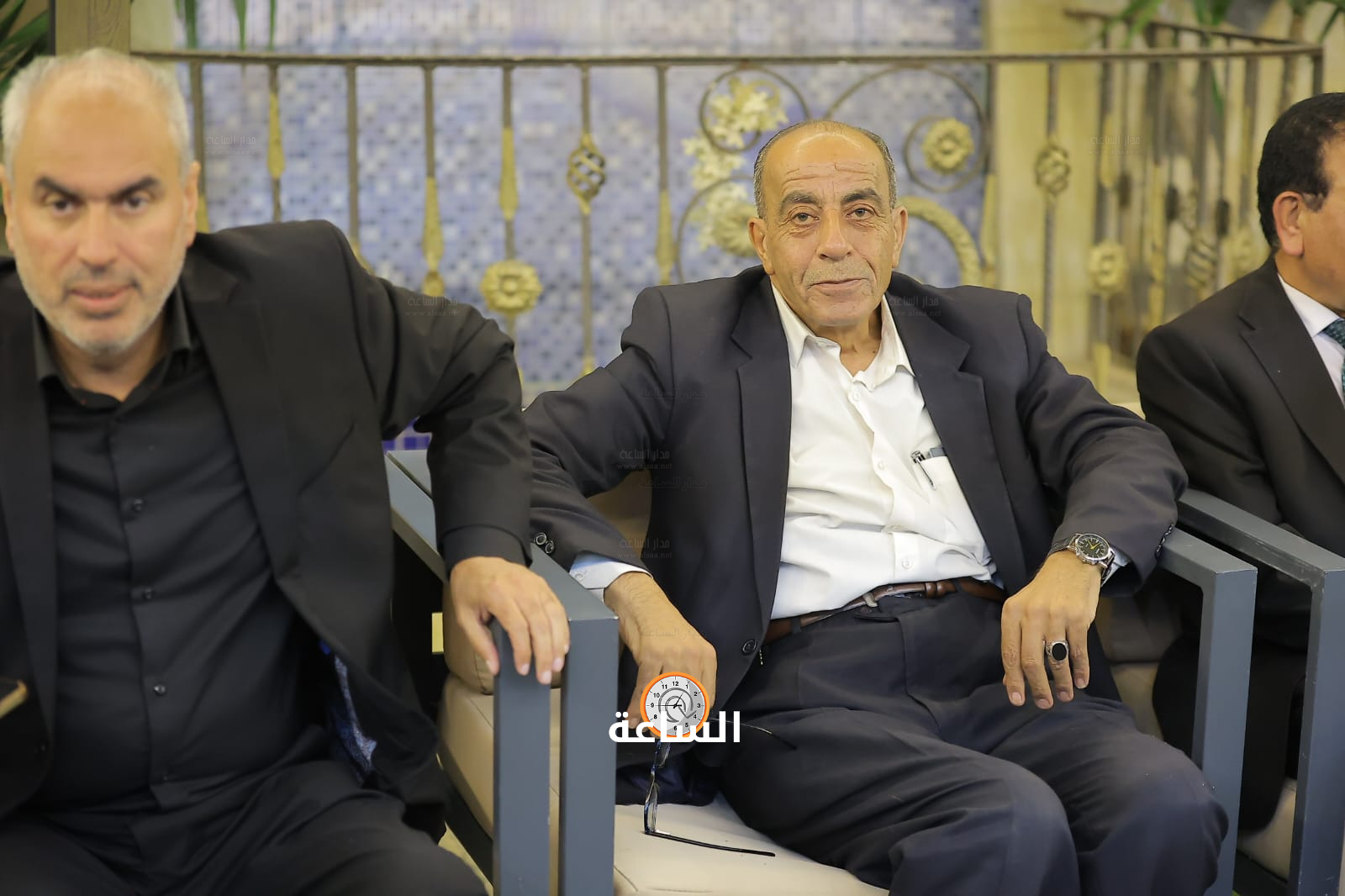 Madar Al-Saa Images 0.15166860851751152