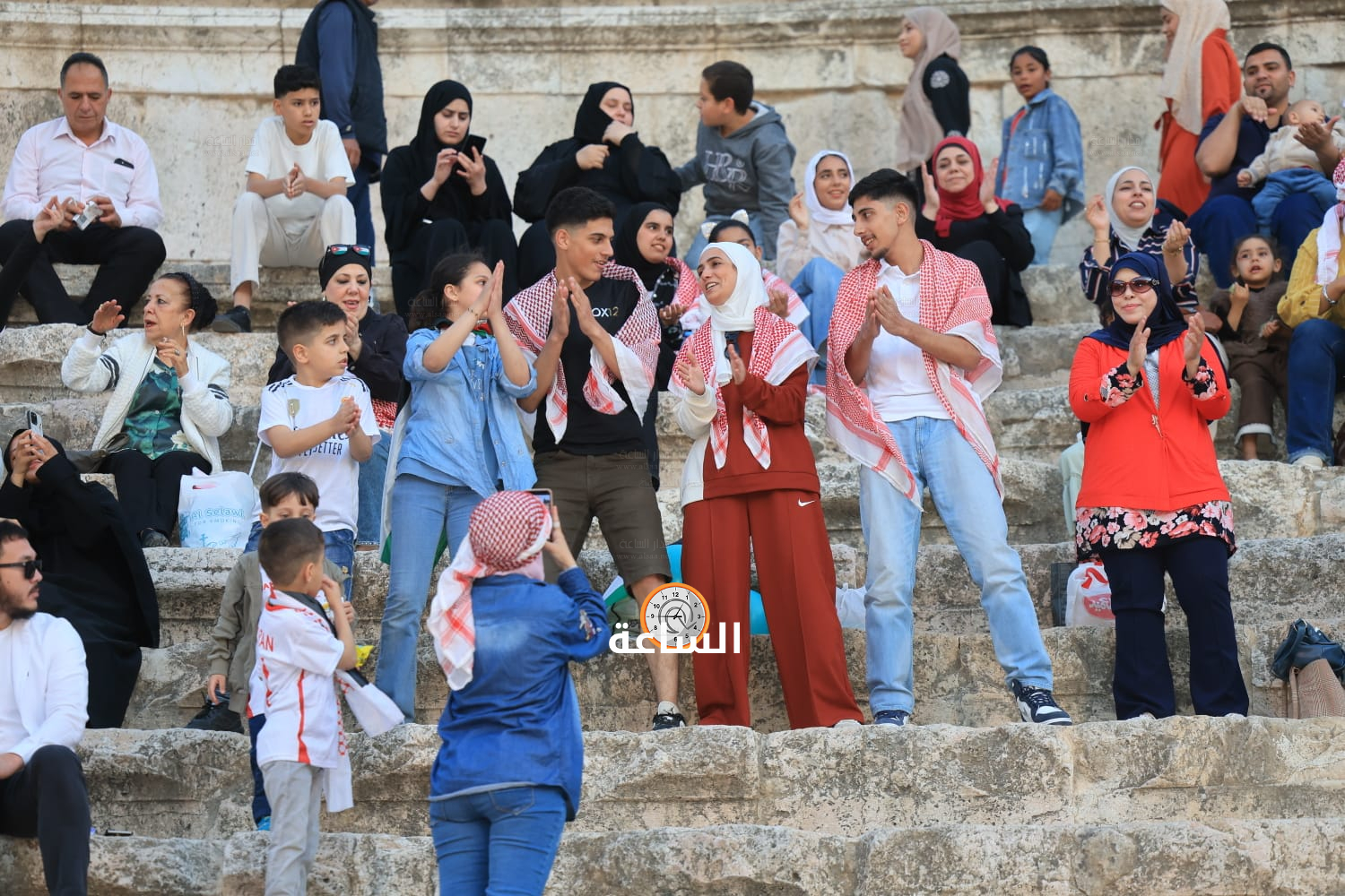 Madar Al-Saa Images 0.16842681381540803