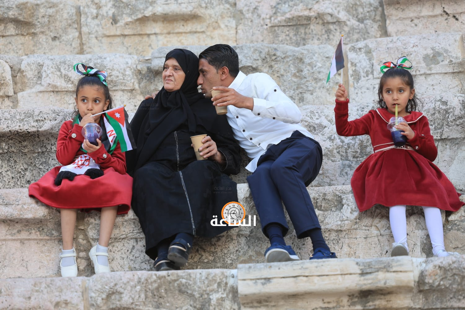 Madar Al-Saa Images 0.8712119218447931
