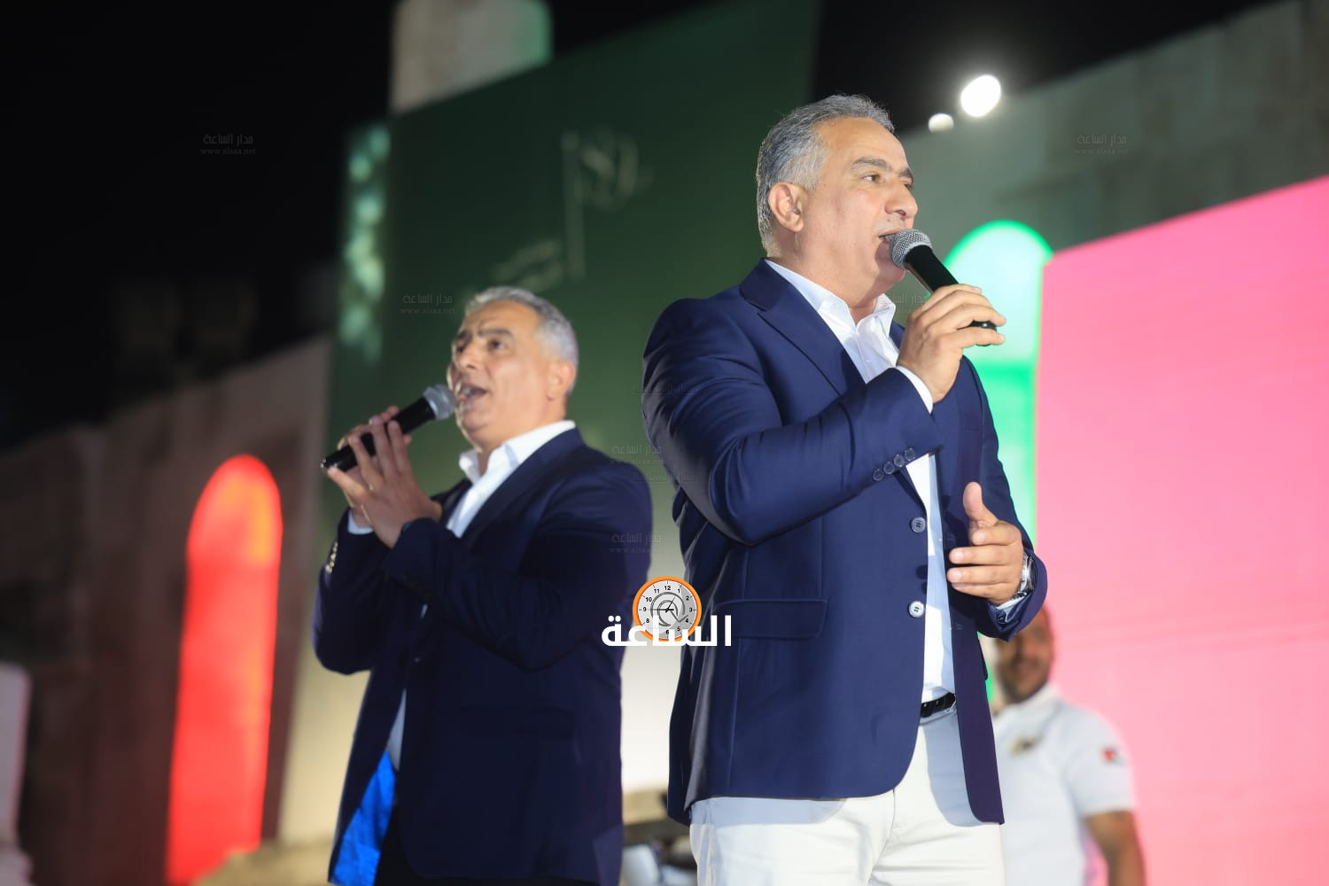 Madar Al-Saa Images 0.8359235195847559