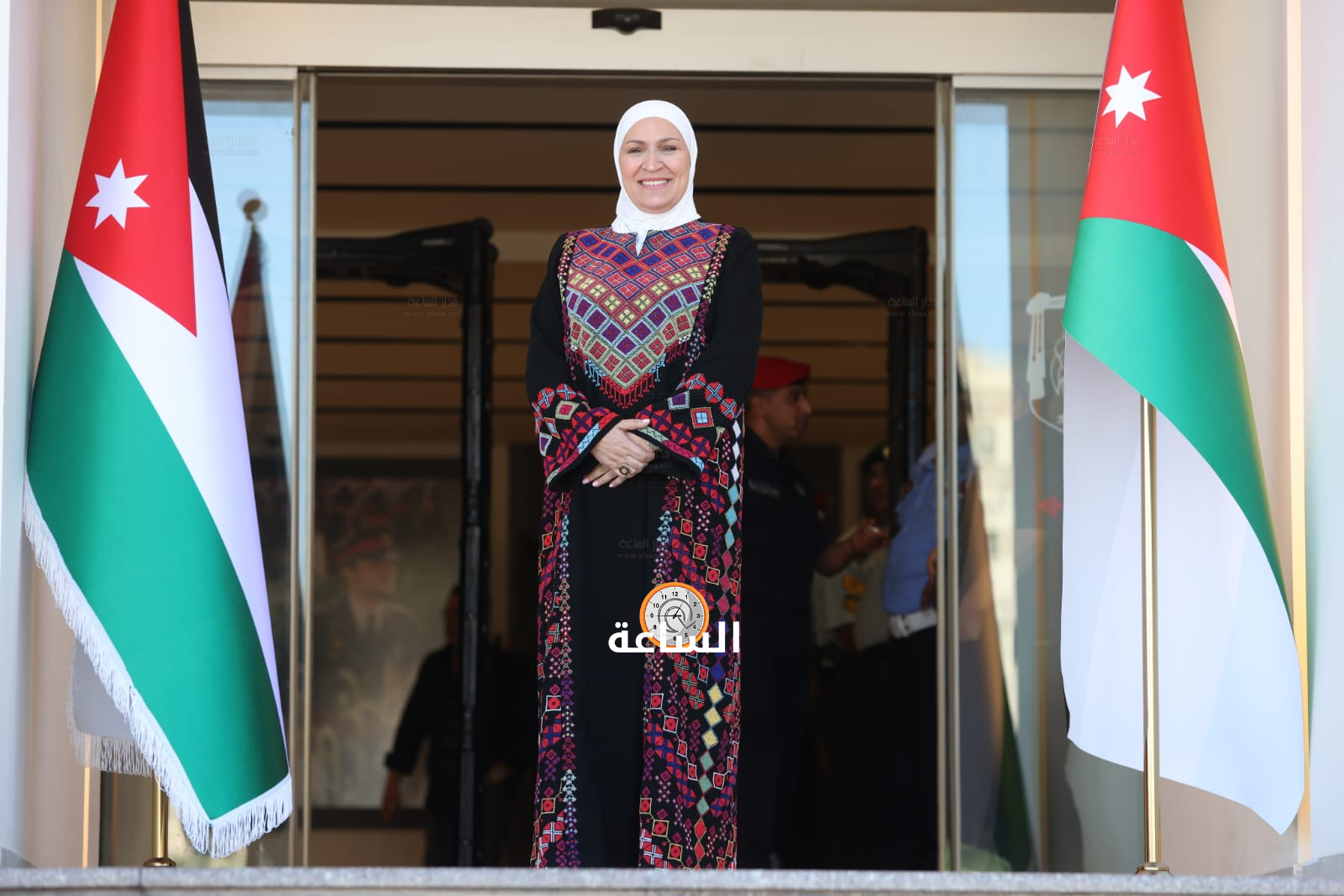 Madar Al-Saa Images 0.7431544401780175