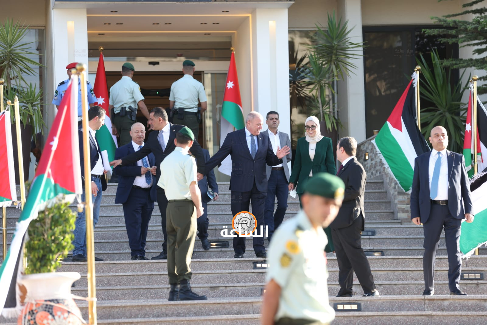 Madar Al-Saa Images 0.584721660086945