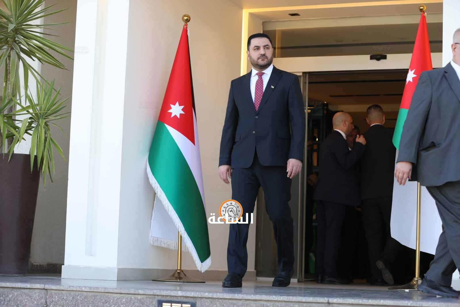 Madar Al-Saa Images 0.40239658293695646