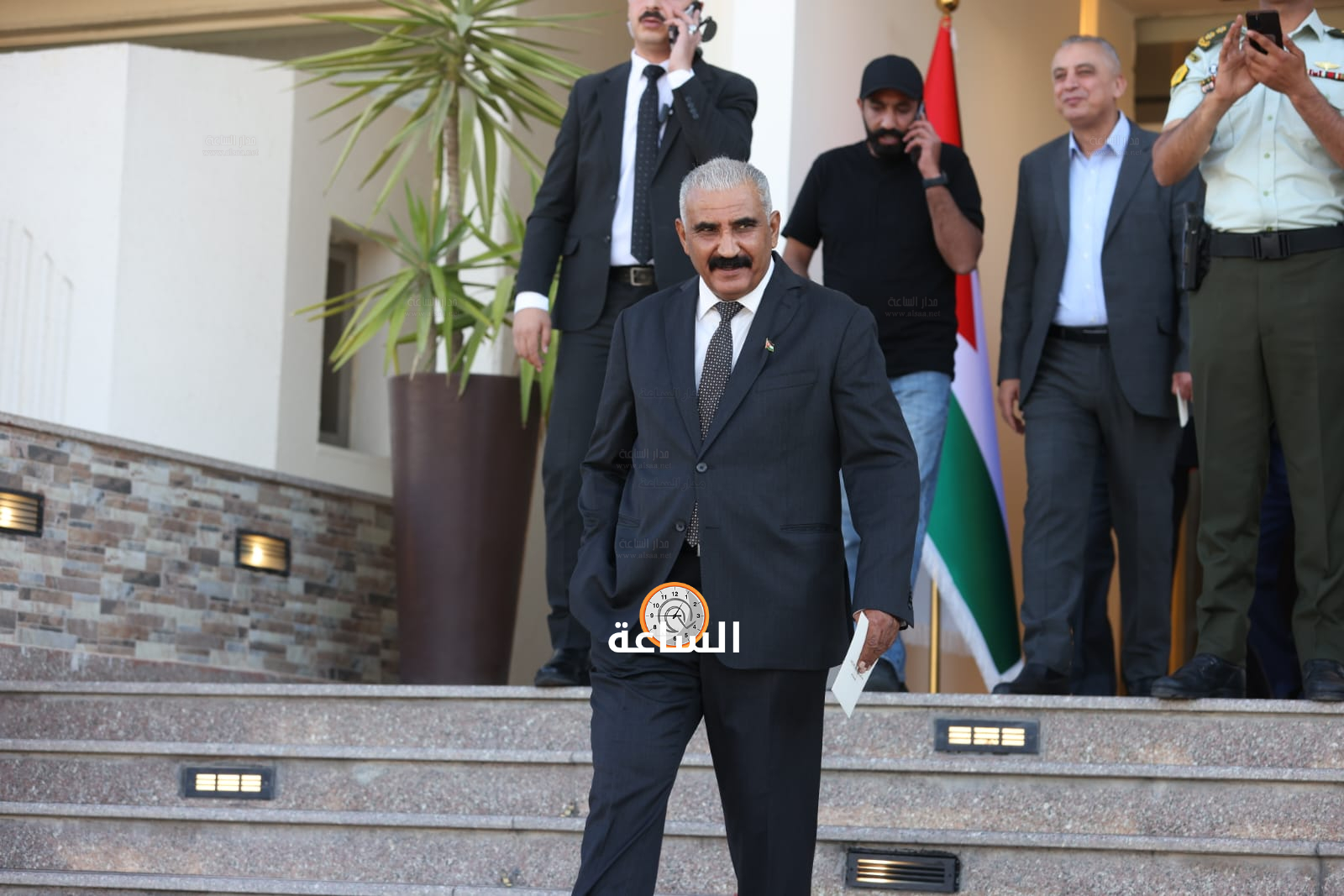 Madar Al-Saa Images 0.5725630928267843