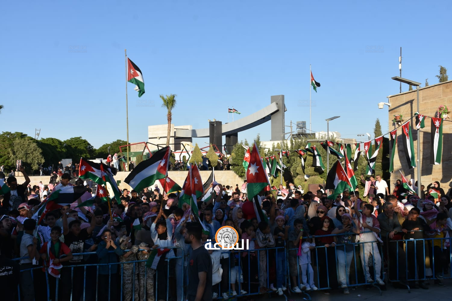 Madar Al-Saa Images 0.47549979248642904