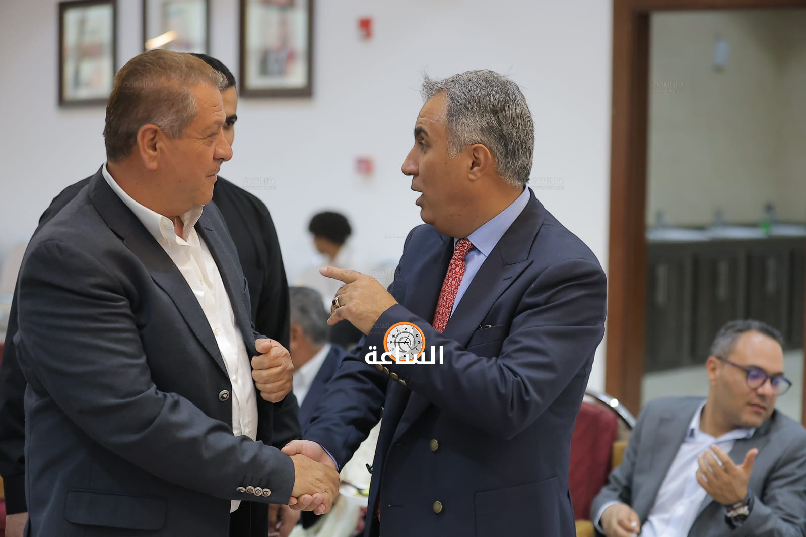 Madar Al-Saa Images 0.5475868161865833