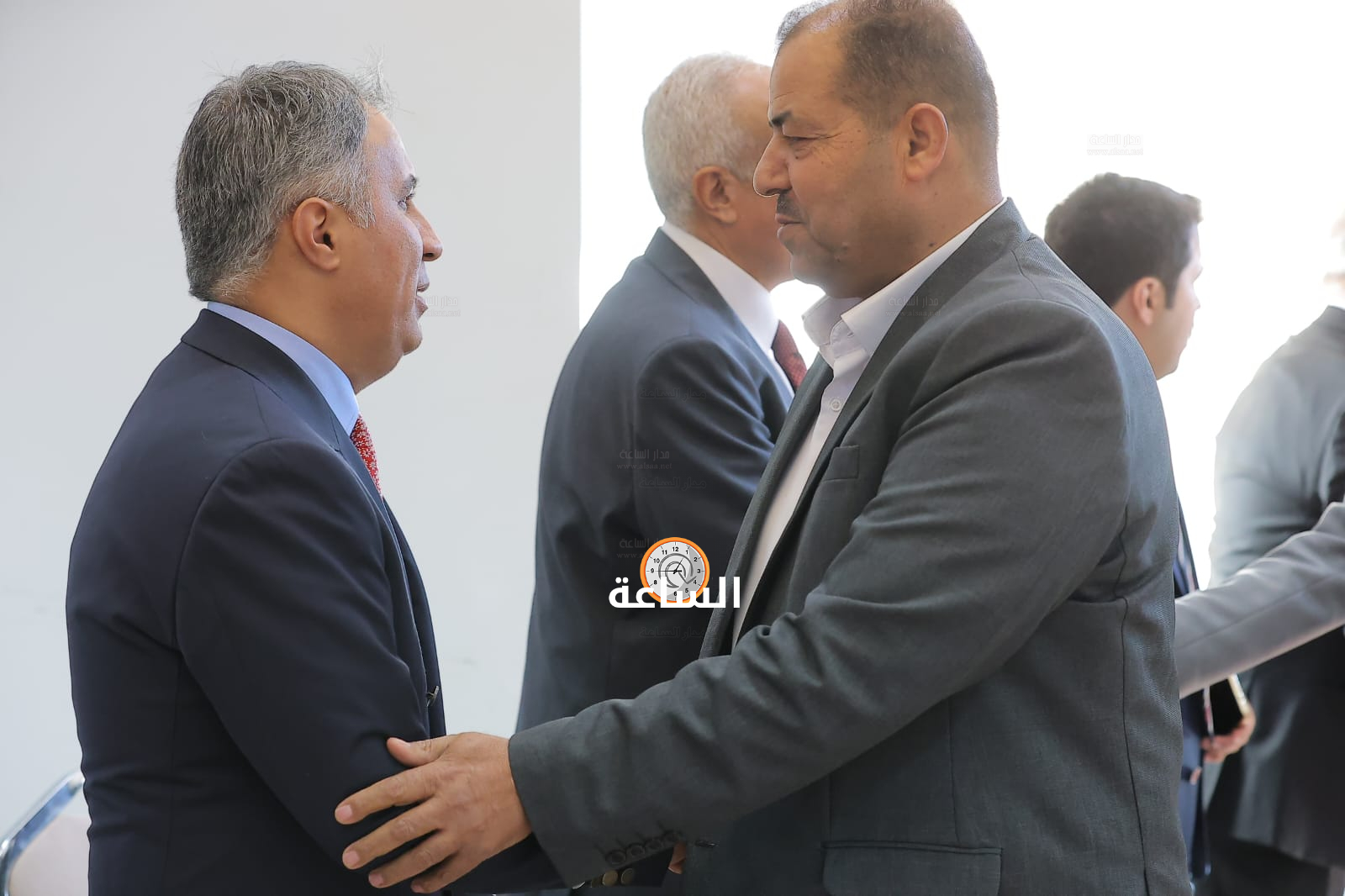 Madar Al-Saa Images 0.7353406685454765