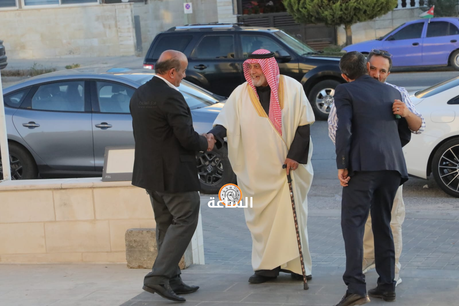 Madar Al-Saa Images 0.4573489401301275