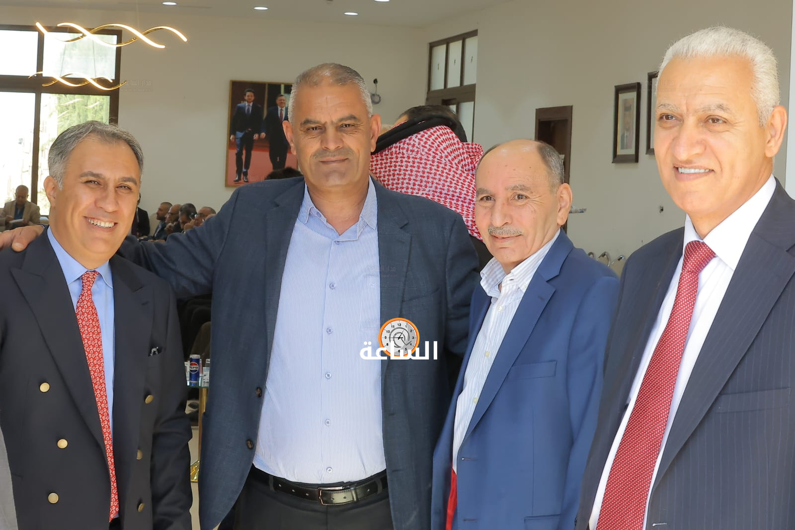 Madar Al-Saa Images 0.09374867294383205