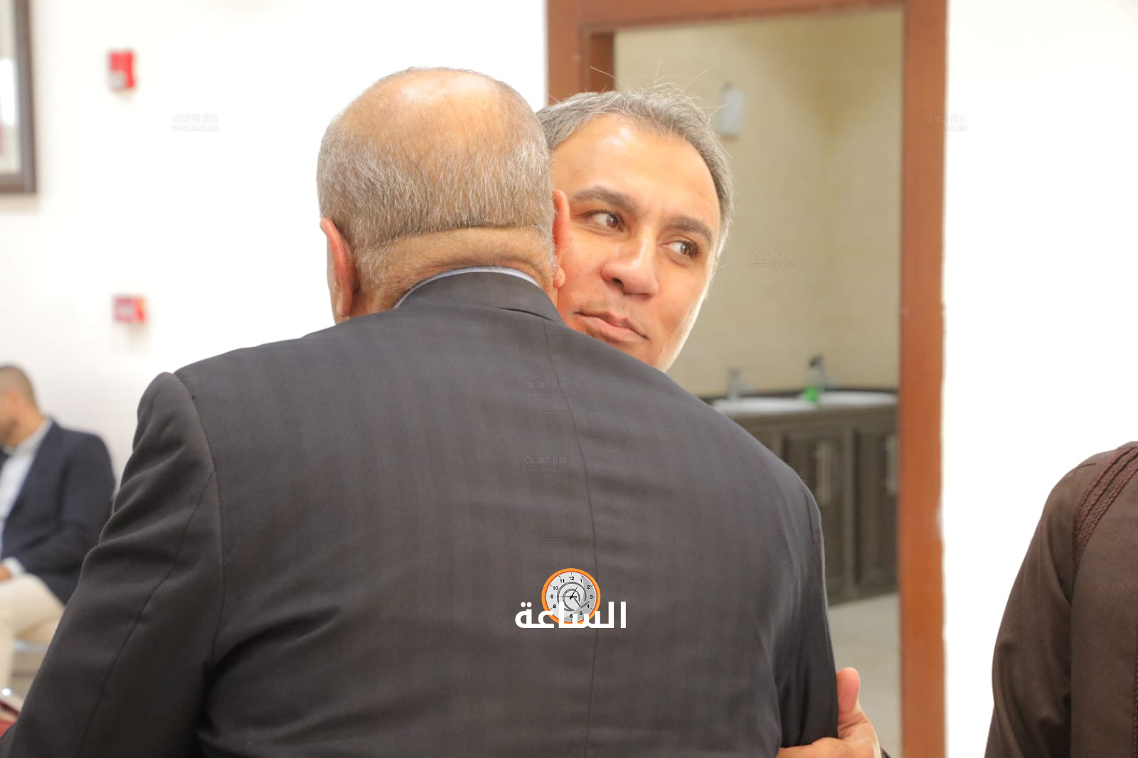 Madar Al-Saa Images 0.6639423880663677