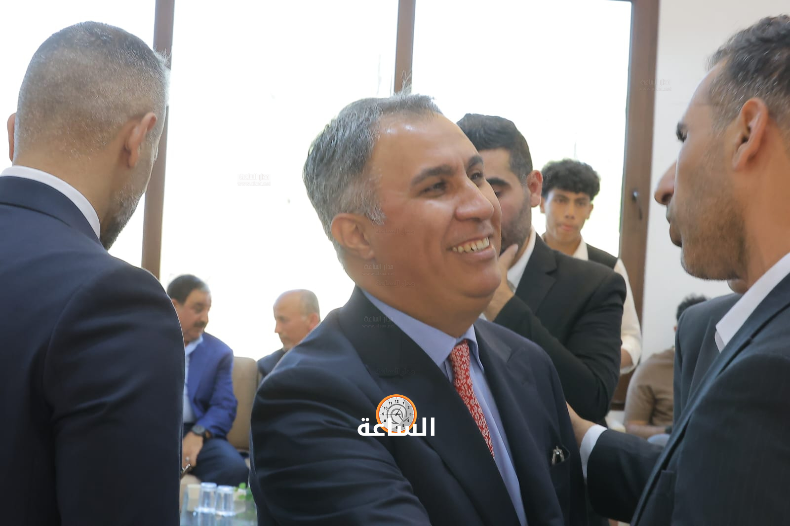 Madar Al-Saa Images 0.7655245087228986