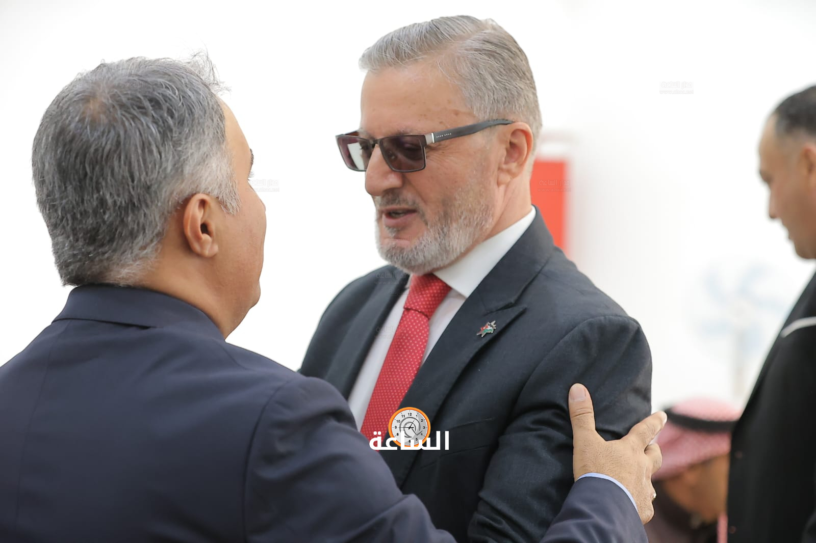 Madar Al-Saa Images 0.09312215772000143