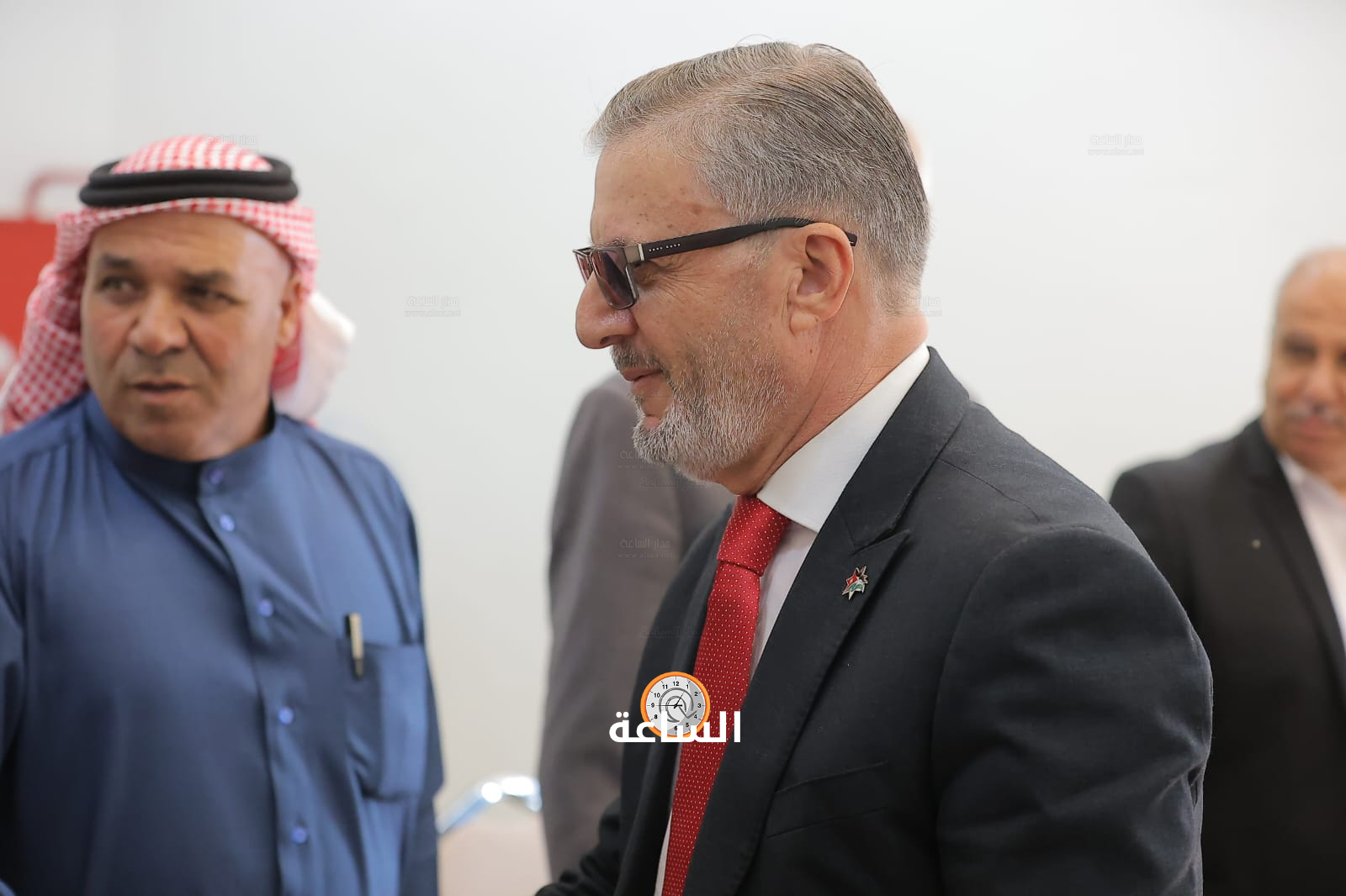 Madar Al-Saa Images 0.40647346996806377
