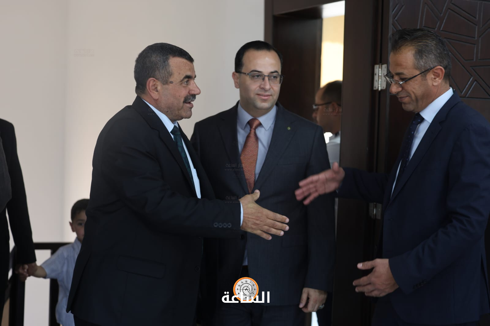 Madar Al-Saa Images 0.6211272655399672