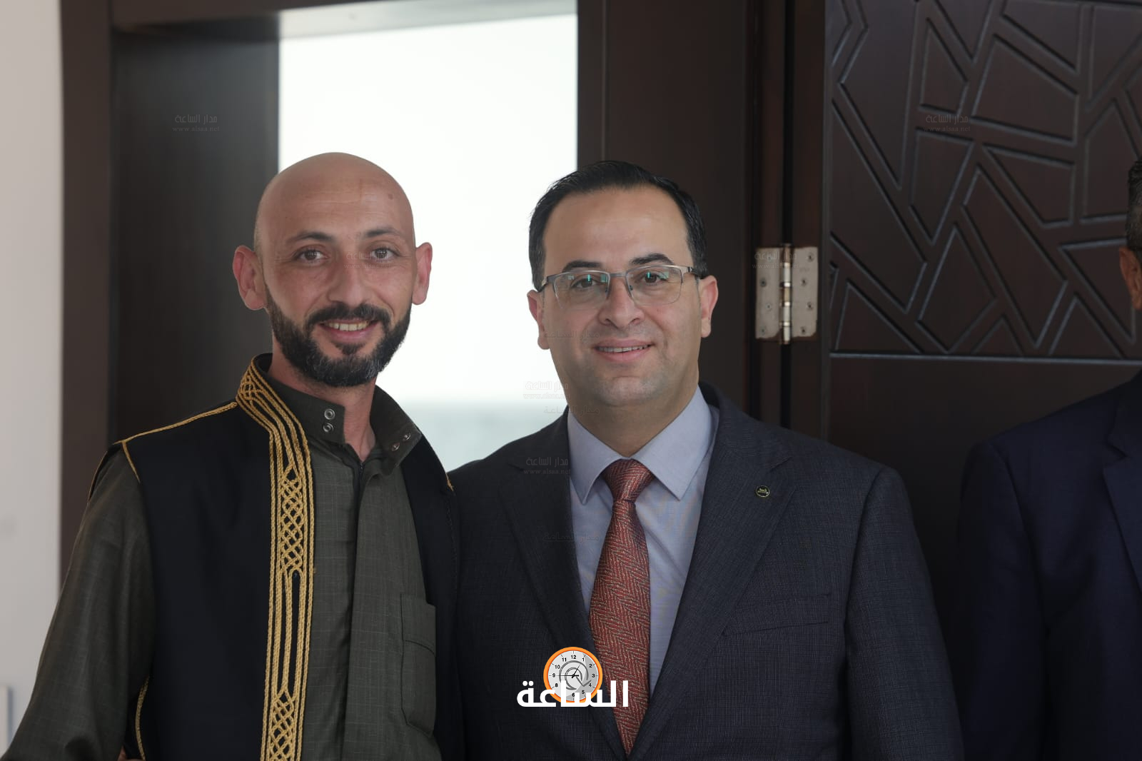 Madar Al-Saa Images 0.7262120165514043