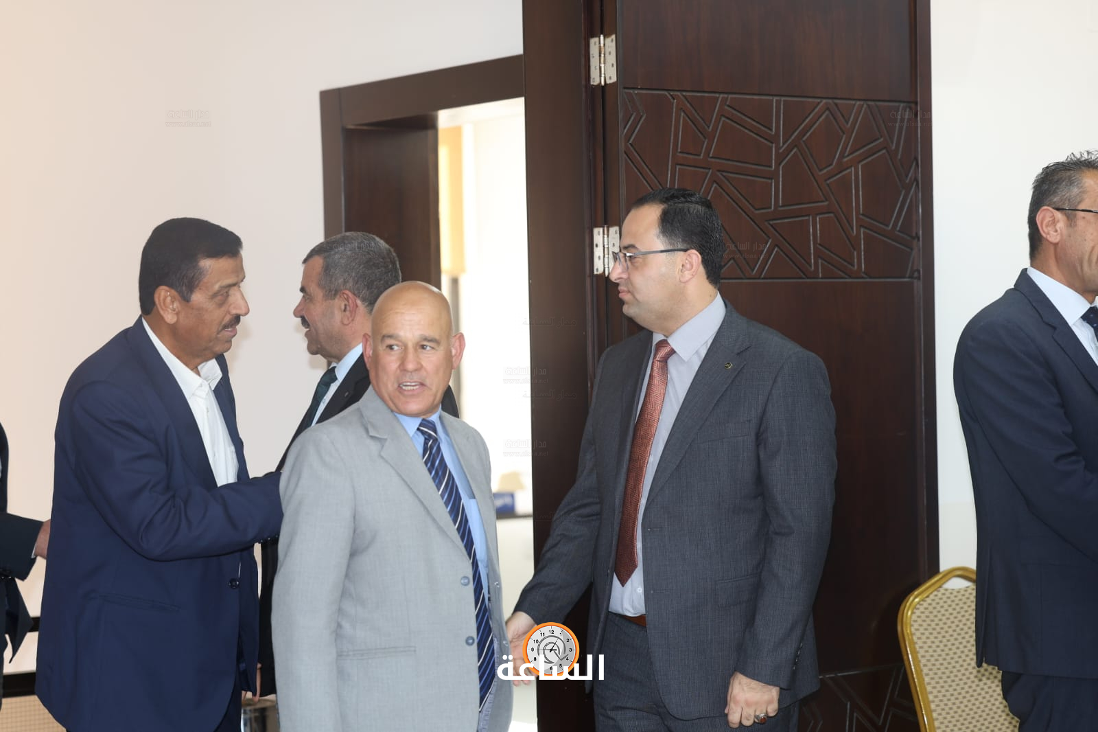 Madar Al-Saa Images 0.4695282344585583