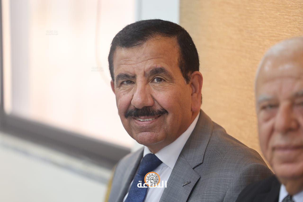 Madar Al-Saa Images 0.5884533636620437