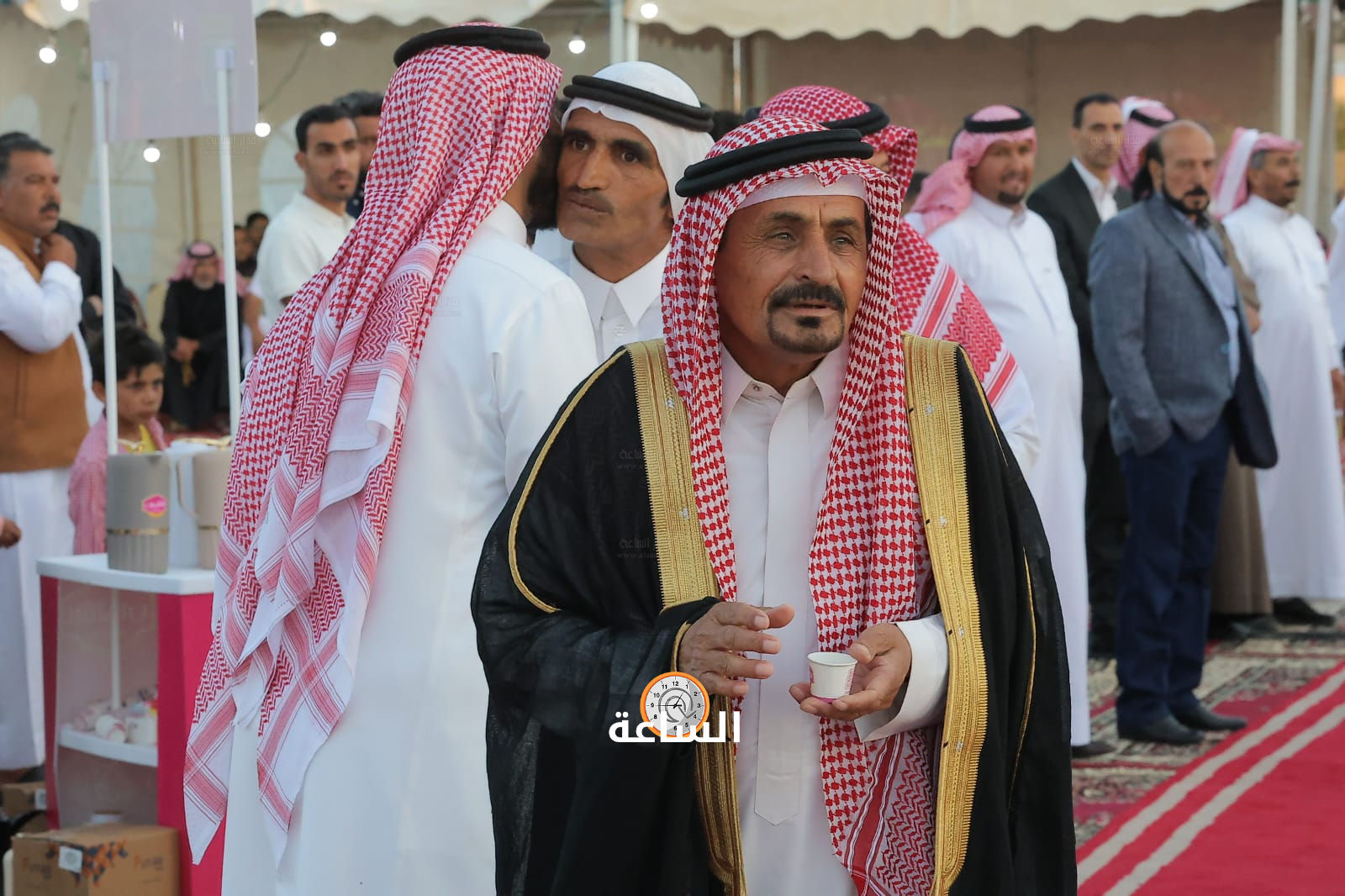 Madar Al-Saa Images 0.04812330337522075