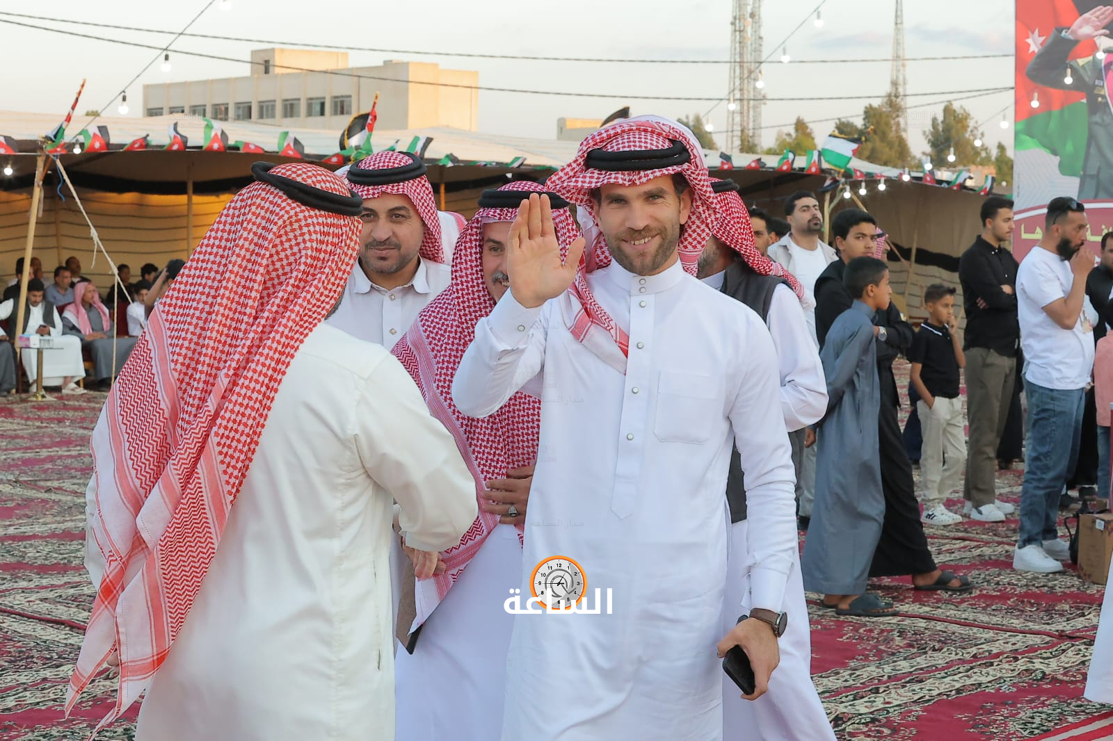 Madar Al-Saa Images 0.9863121920630695
