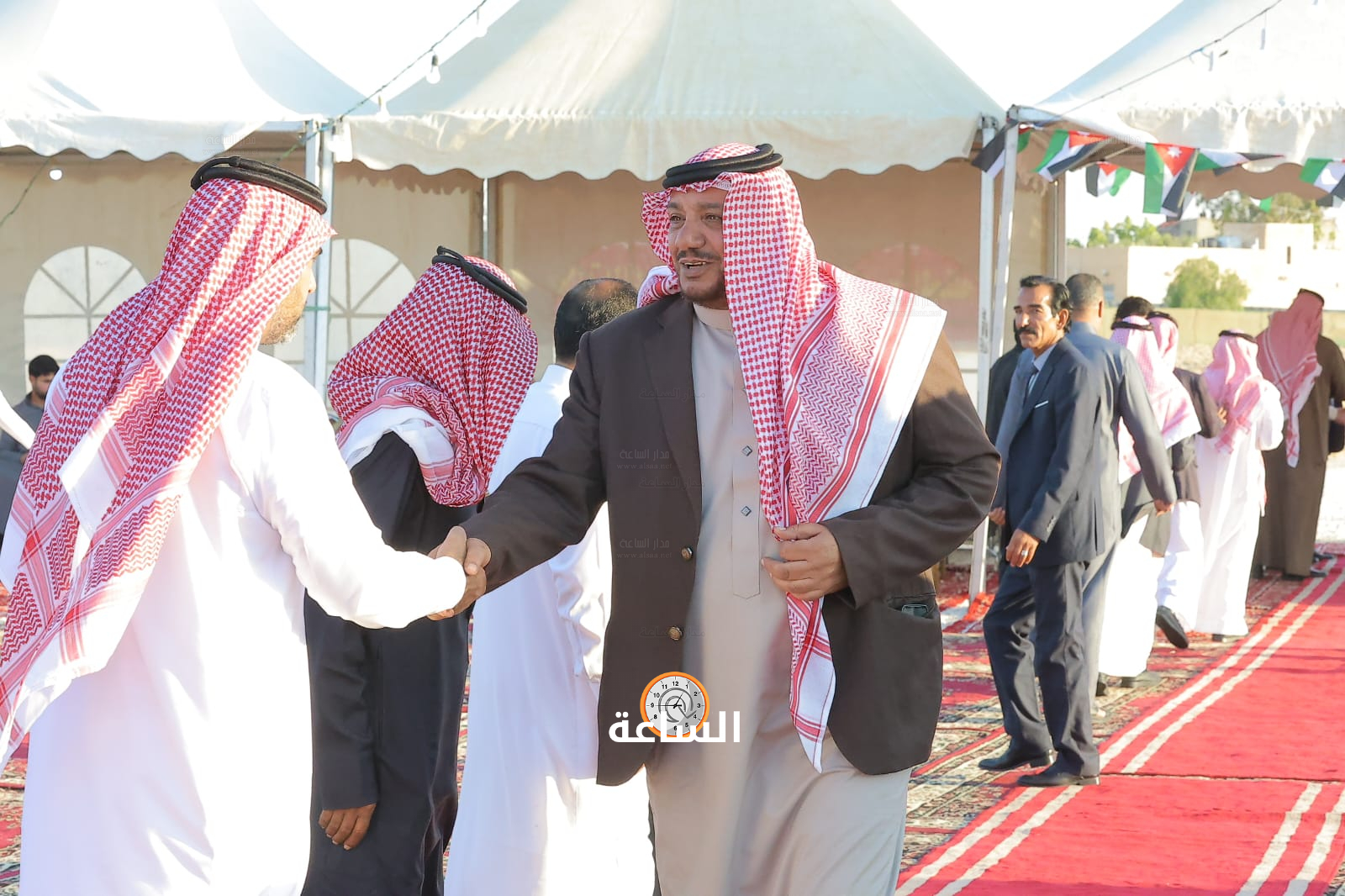 Madar Al-Saa Images 0.9371367054348649