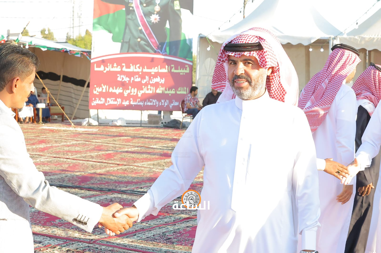 Madar Al-Saa Images 0.25252514431794115