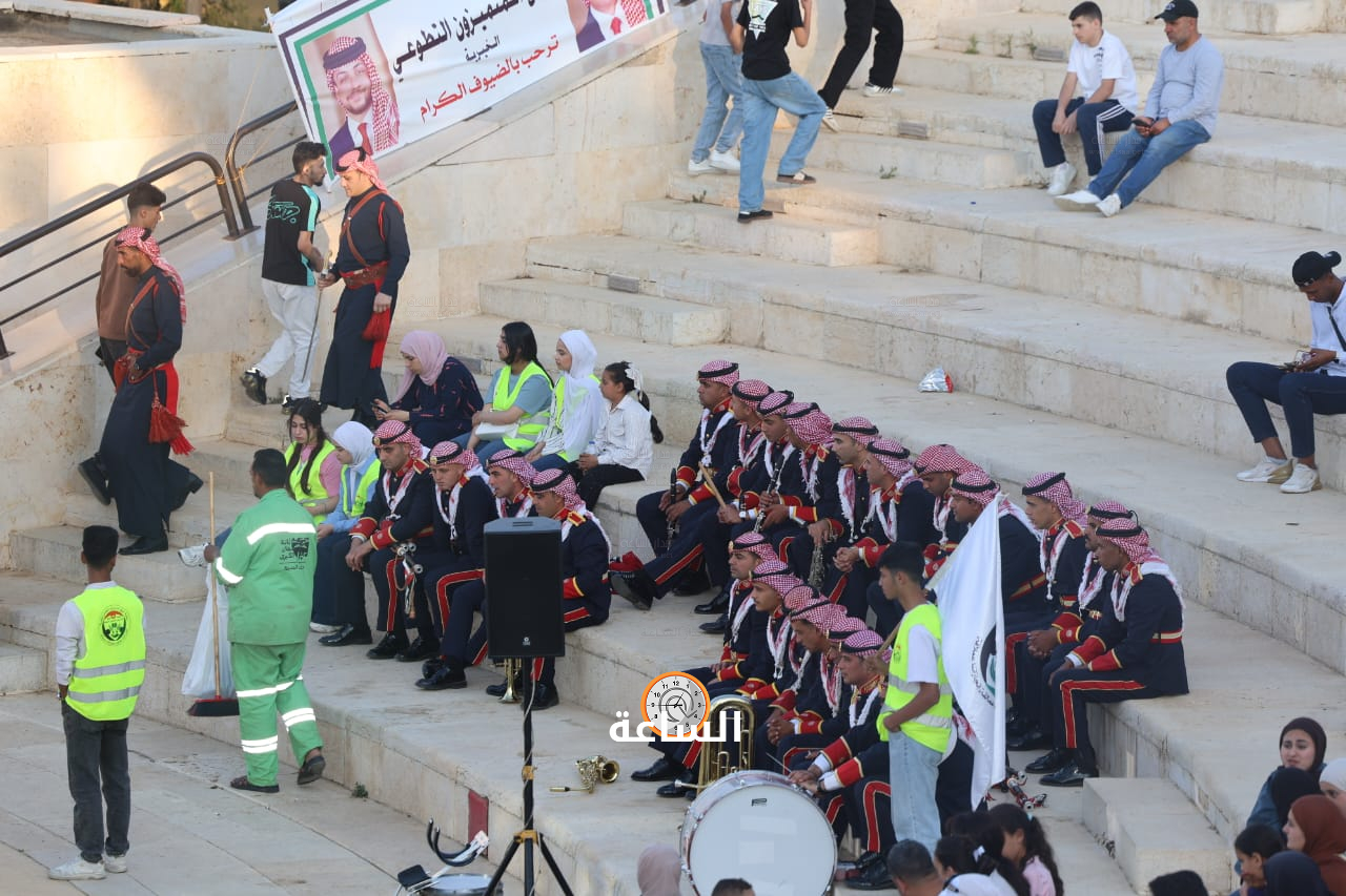 Madar Al-Saa Images 0.8605266952144107