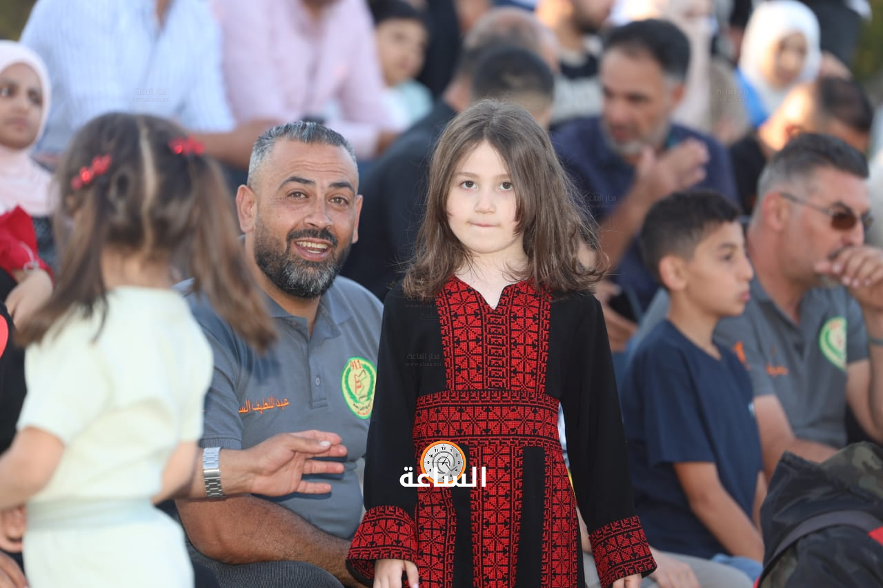Madar Al-Saa Images 0.3668799796254467