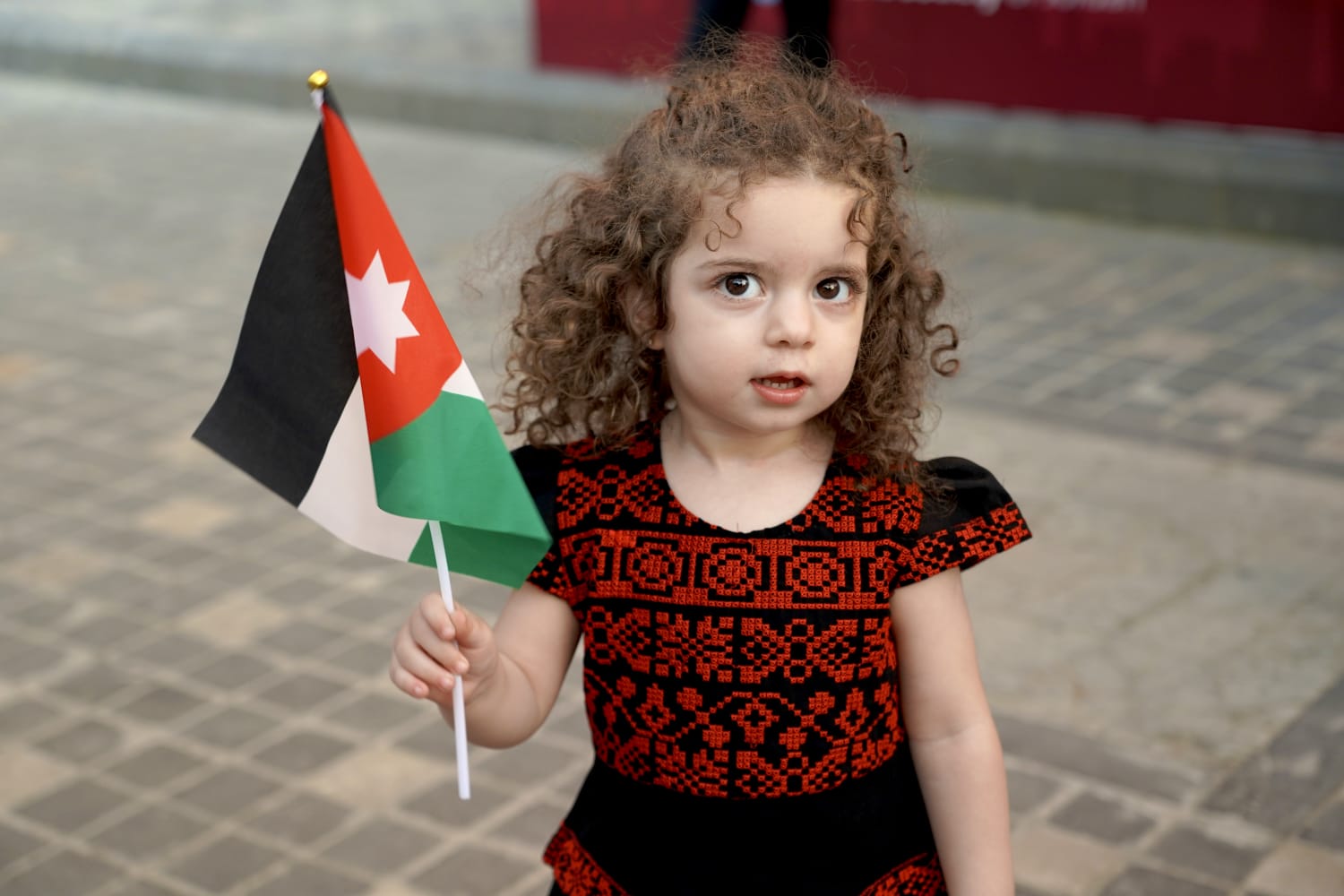Madar Al-Saa Images 0.8155877383545451