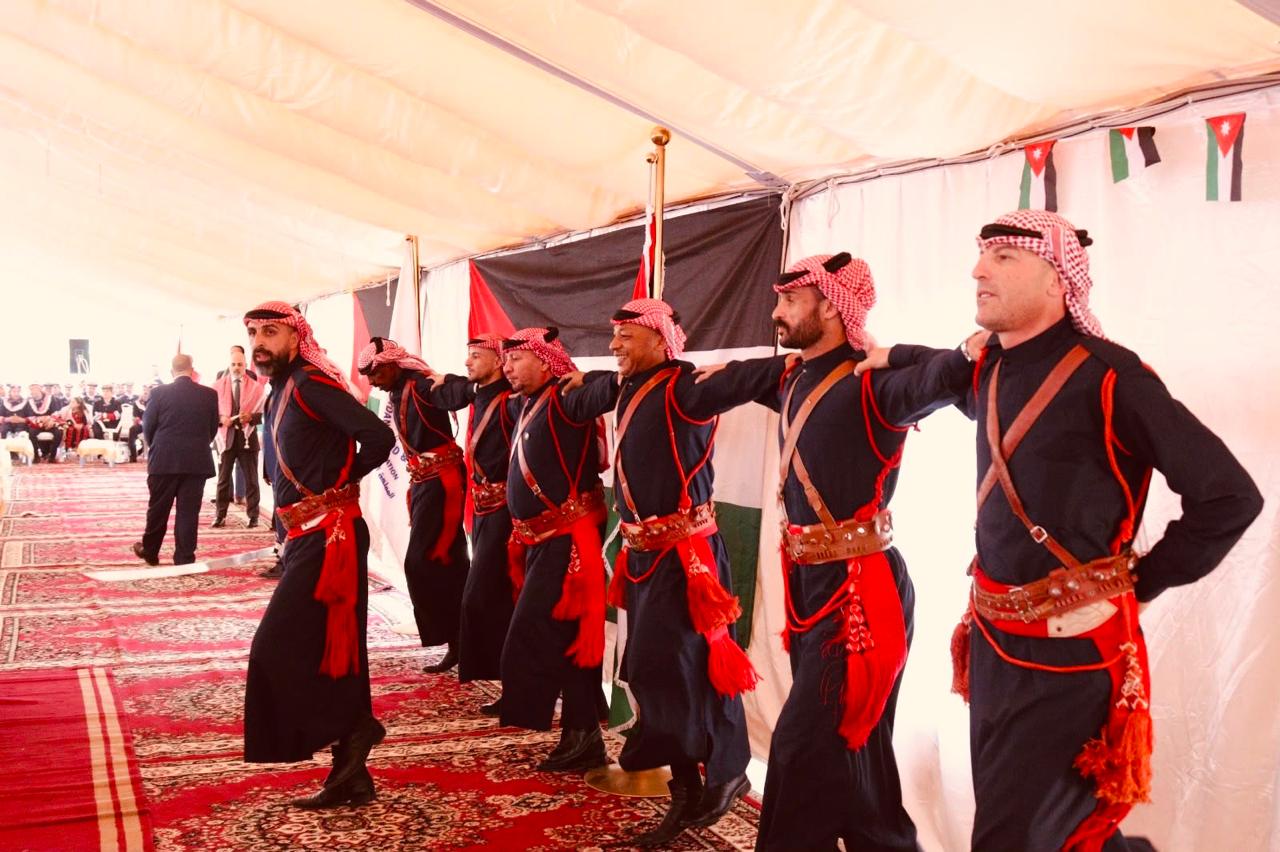 Madar Al-Saa Images 0.3651843178995384