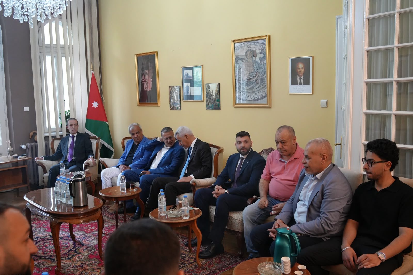 Madar Al-Saa Images 0.4812172759650454