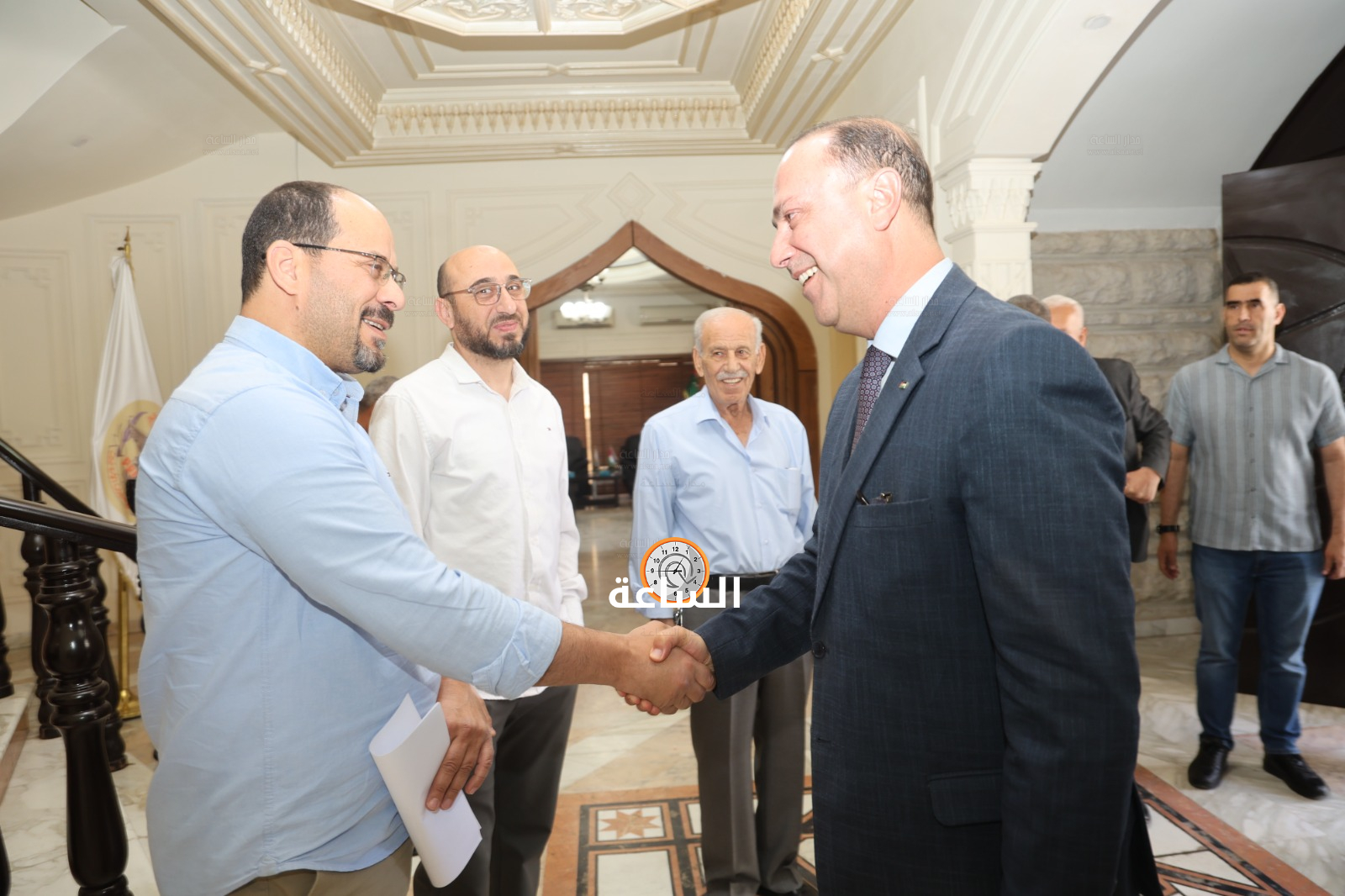 Madar Al-Saa Images 0.7303322035928335