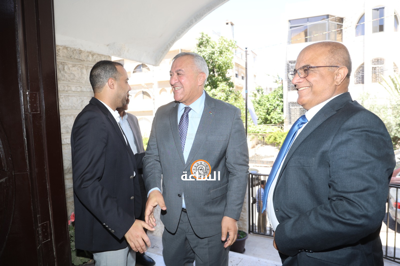 Madar Al-Saa Images 0.3781799367741432
