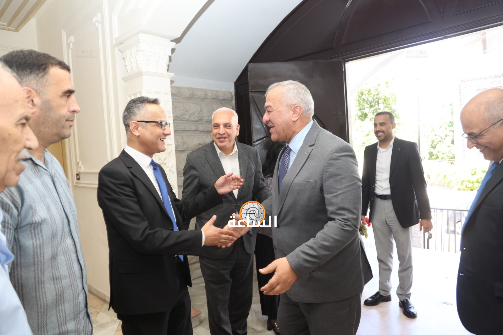 Madar Al-Saa Images 0.8669205836875374