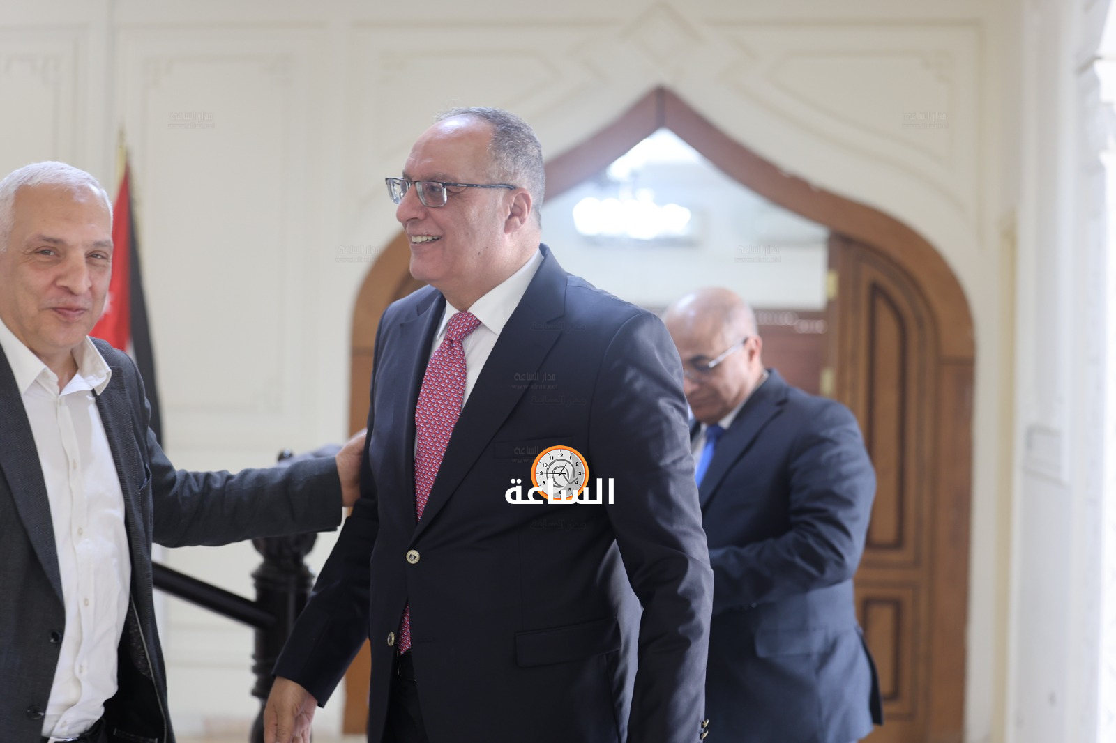 Madar Al-Saa Images 0.6660286843373171