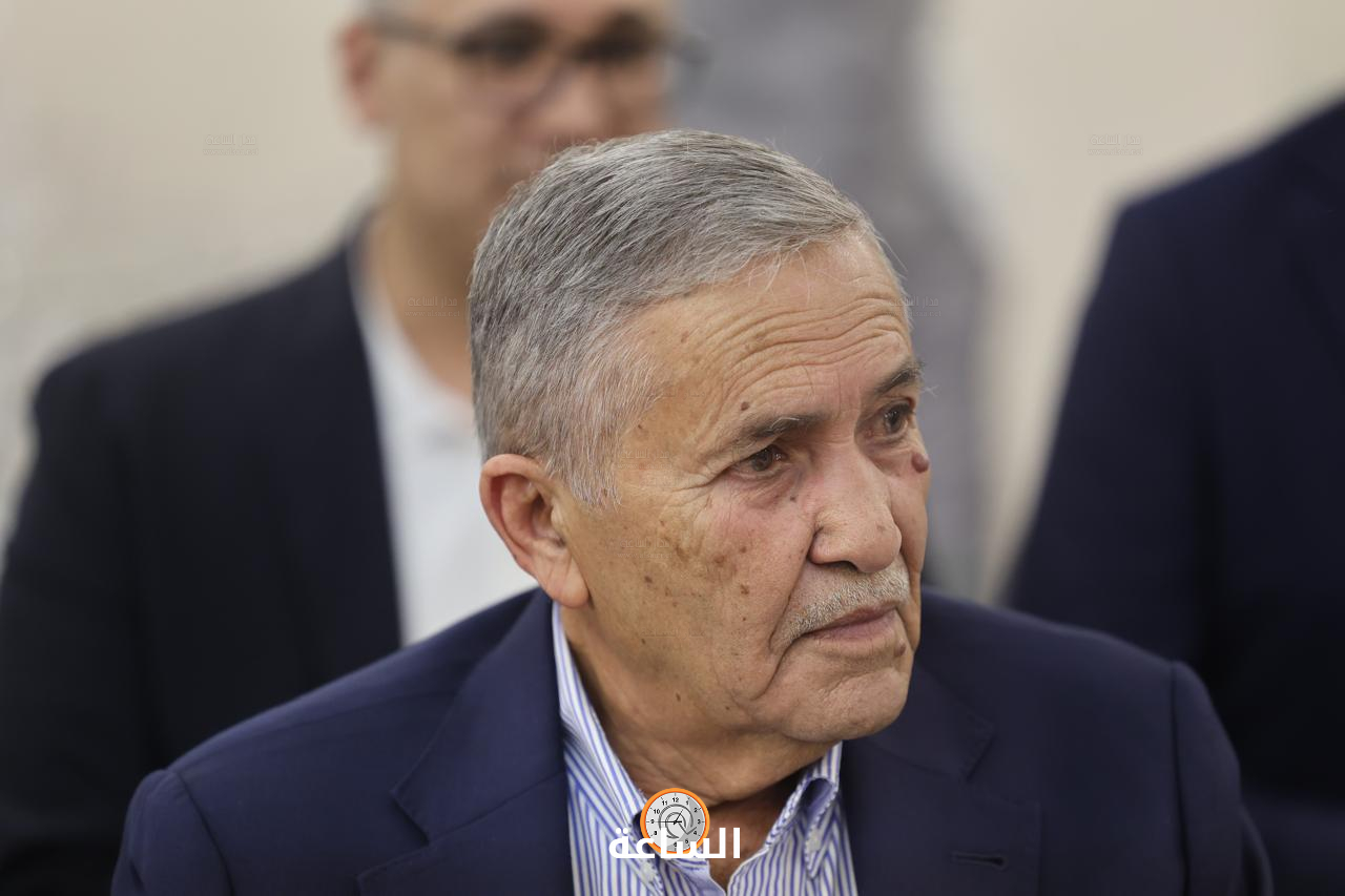 Madar Al-Saa Images 0.10119338014872636