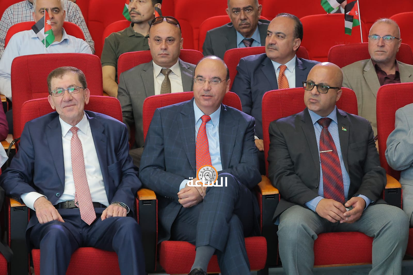 Madar Al-Saa Images 0.7355078796735711