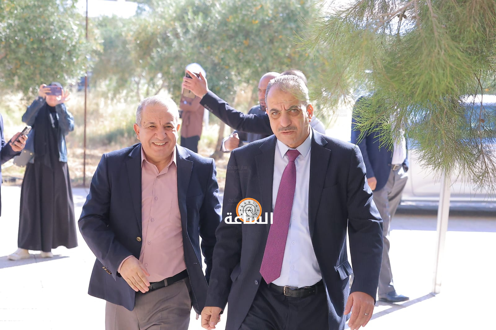 Madar Al-Saa Images 0.42049289641821386