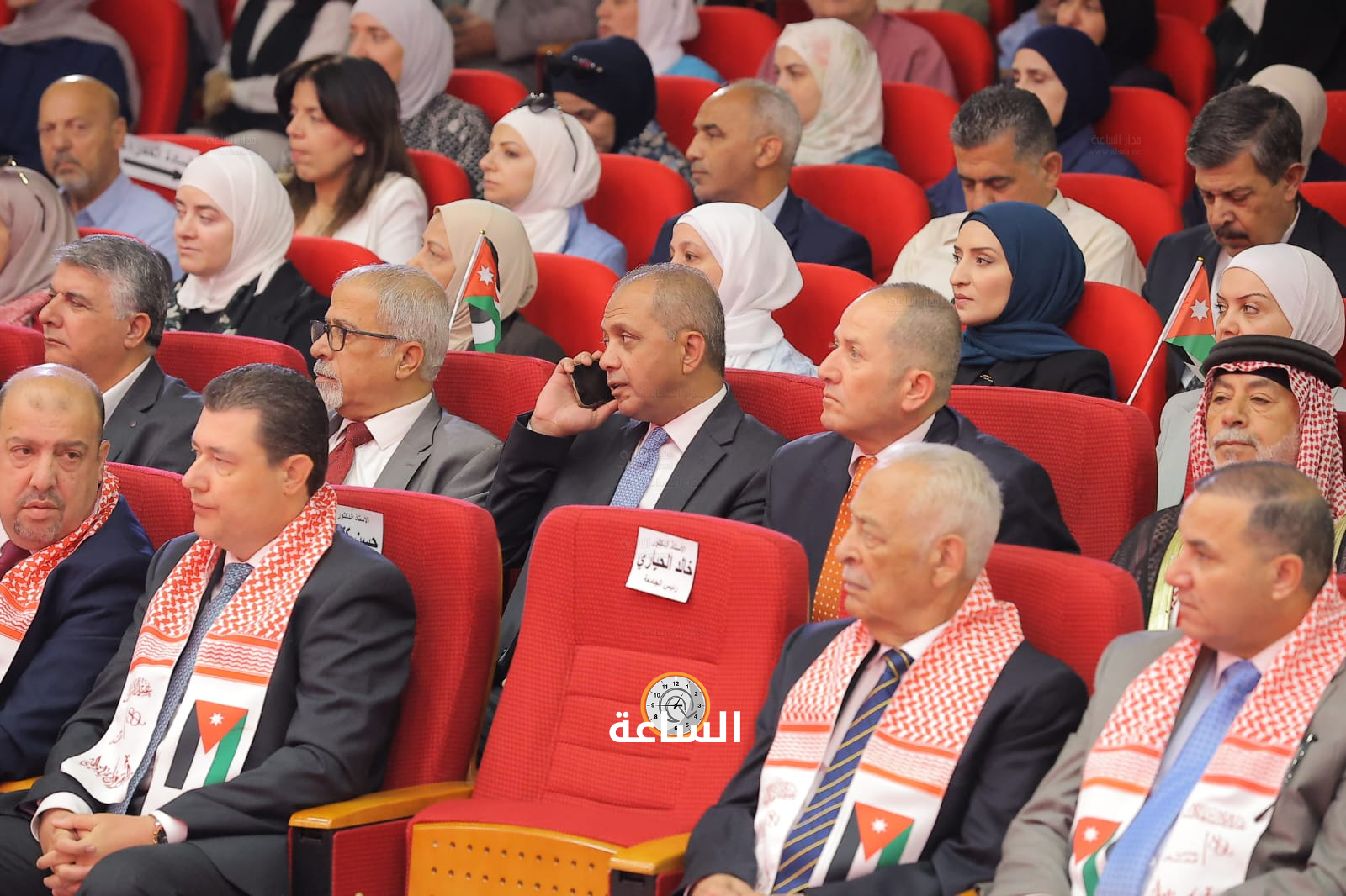Madar Al-Saa Images 0.9588930782831018